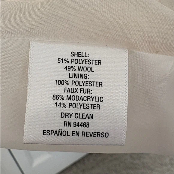 INC International Concepts Cream car-length coat with faux Fur Collar. SZ S - Picture 7 of 7